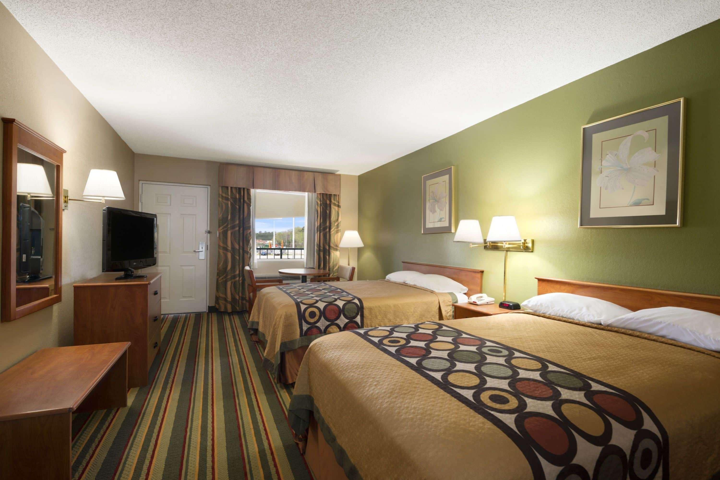 Super 8 by Wyndham Meridian Bagian luar foto