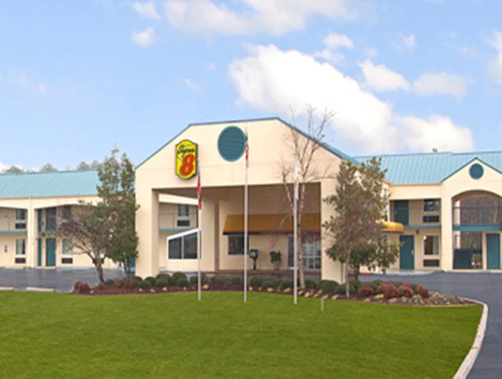 Super 8 by Wyndham Meridian Bagian luar foto
